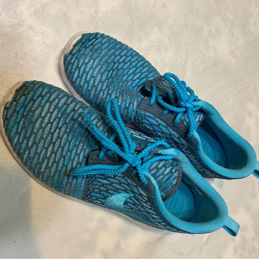 Nike Turquoise running shoes